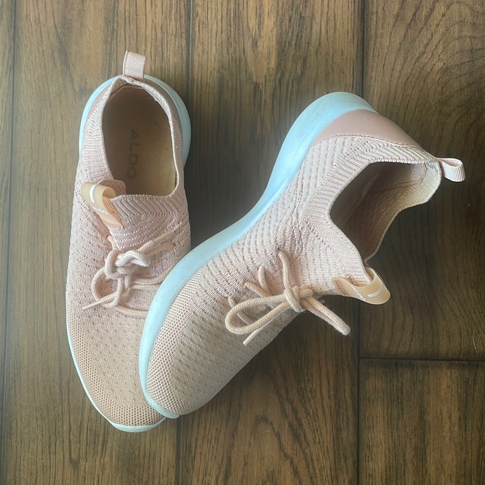 Aldo mesh tennis shoes